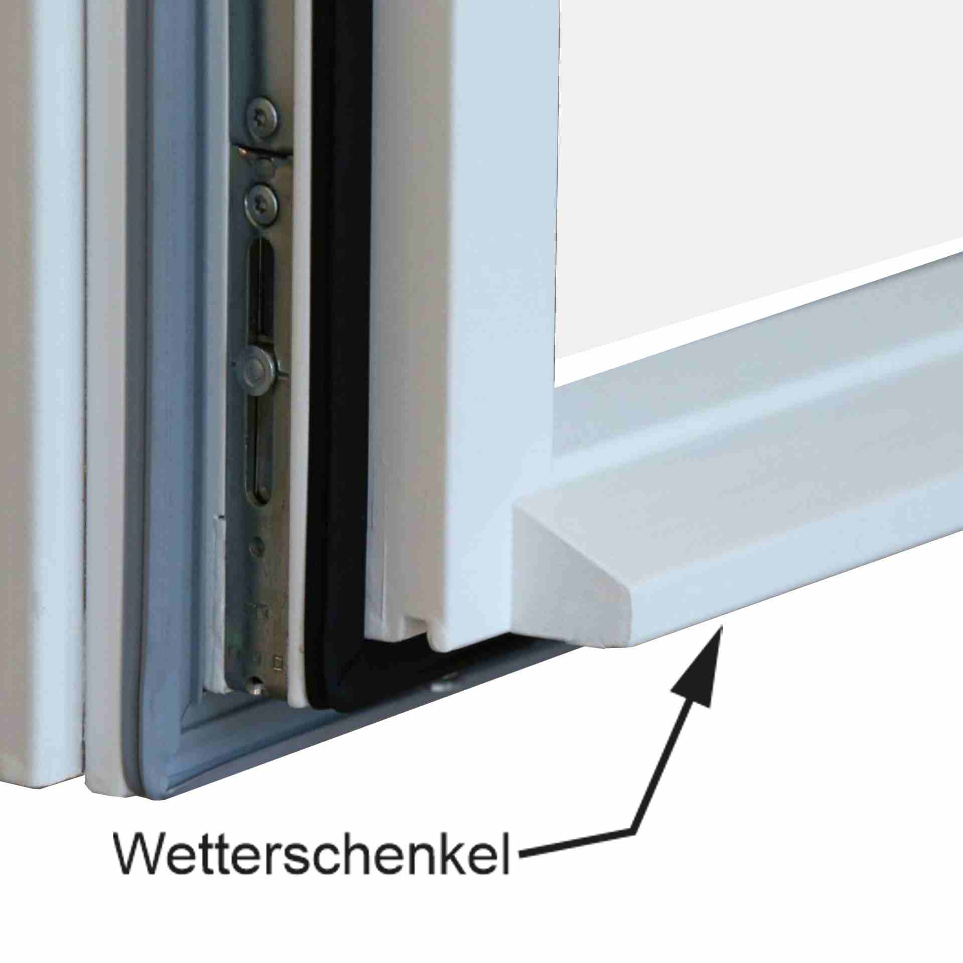 ein Fenster mit einer Wetternase